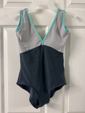 Yumiko Alicia Grey Leotard with Mint Trim. Size L. Burst lining.
